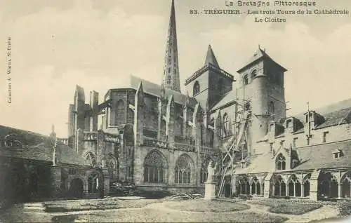 Treguier les trois tours de la cathedrale