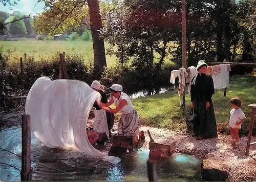 Folklore de France traditions costumes Charente