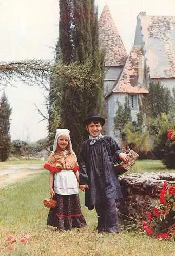 Folklore de France traditions costumes Charente