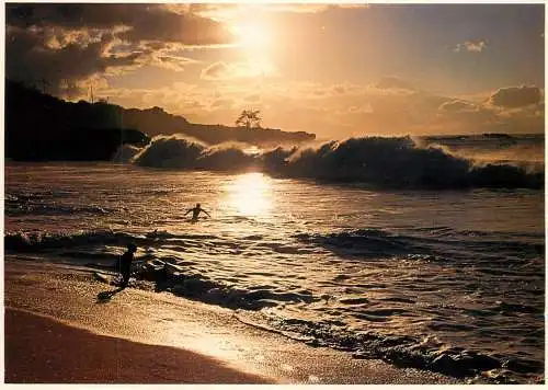 World sunset crepuscule coucher du soleil  sur la mer