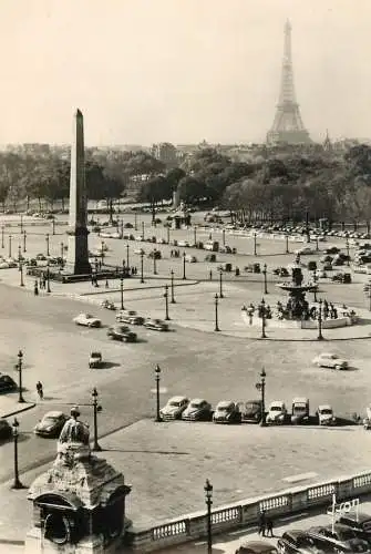 France Paris Place de la Concorde & La Tour Eiffel