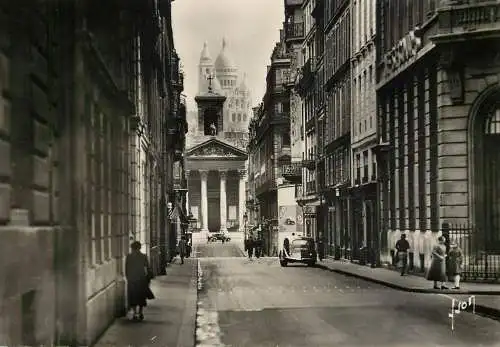 France Paris Rue Laffitte Eglise N-D de Lorette & Basilique du Sacre-Coeur