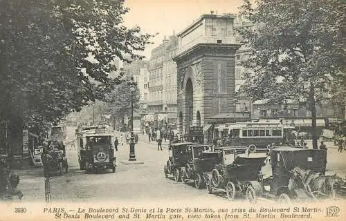 France Paris Boulevard St-Denis & la Porte St-Martin