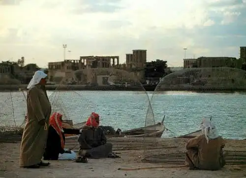 Dubai fishermen types and scenes