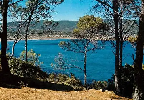 France Bromes-les-Mimosas (Var) - La Faviere vue du Gaou