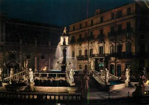 Italy Palermo Piazza Pretoria notturno