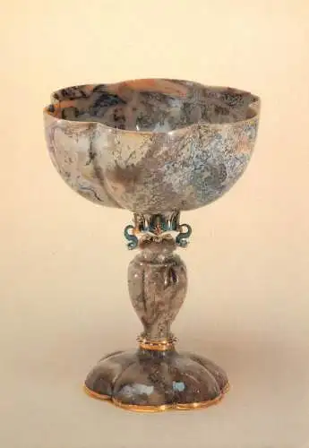 Switzerland Basel Historisches Museum Achatpokal mit Goldemail-Fassung wohl von Hans Kobenhaupt