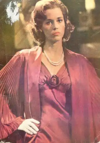 Film postcard actors Jane Fonda in Julia