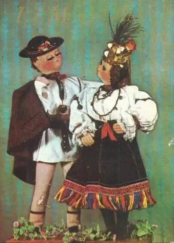 Romania dolls puppets wearing traditional costumes