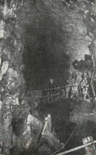 England Poole's Cavern
