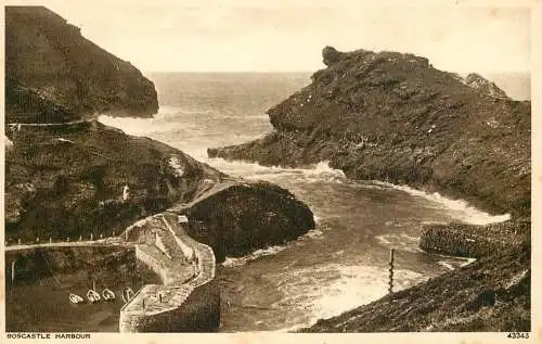 England Boscastle Harbour