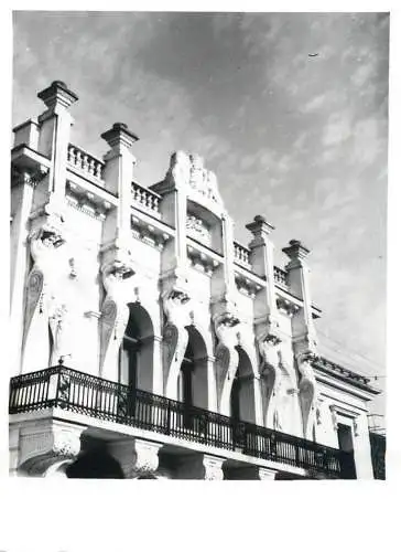 Romania architecture photo 9 x 12 cm Romania facade sculpted bass relief 1965