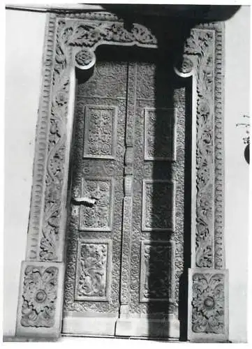 Romania architecture photo 9 x 12 cm Romania church facade and sculpted portal 1965