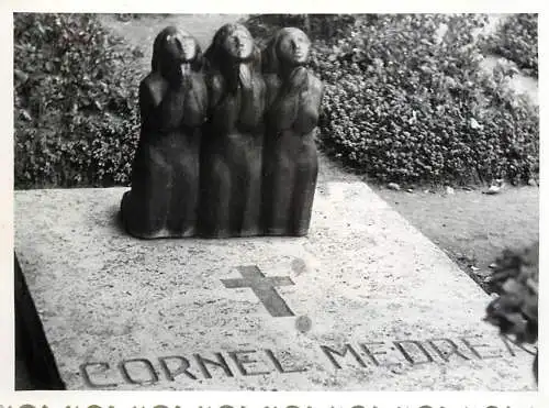 Romania architecture photo 9 x 12 cm cemetery scene statue