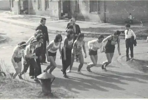 Original foto photo social history Romania athletic race children