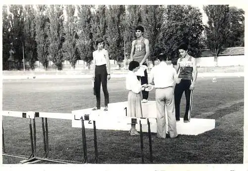 Original foto photo social history Romania athletic team young men awards podium