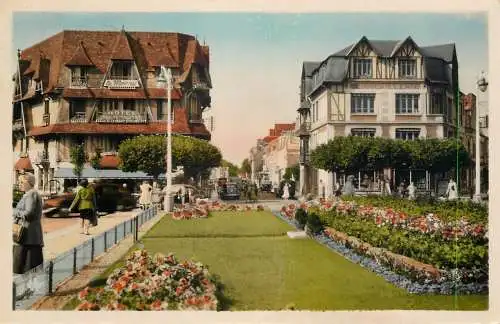 cpsm France Deauville Plage Fleurie Place Morny