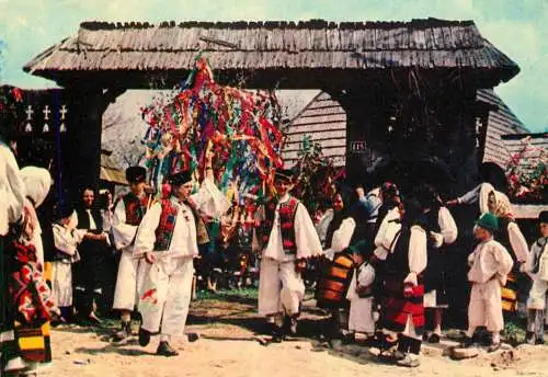 Romania folklore & ethnography traditional costumes from Hotenii Maramuresului and wooden gate