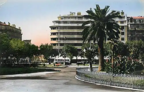 cpsm France Toulon Place de la Liberte