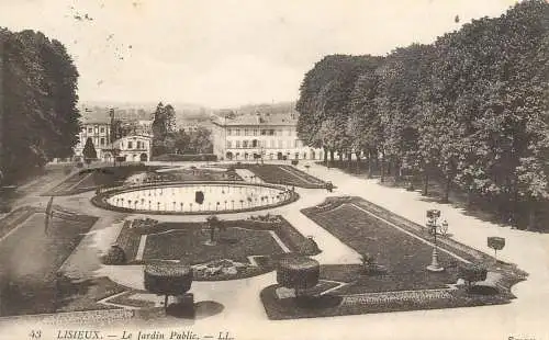 CPA France Lisieux Le Jardin Public