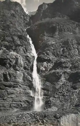 Switzerland Fionnay glacier et cascade du Gietroz