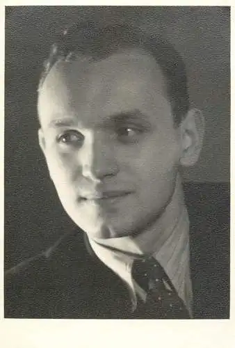Real photo social history man portrait 1944