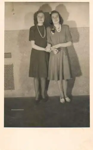 Real photo elegant girls 1947