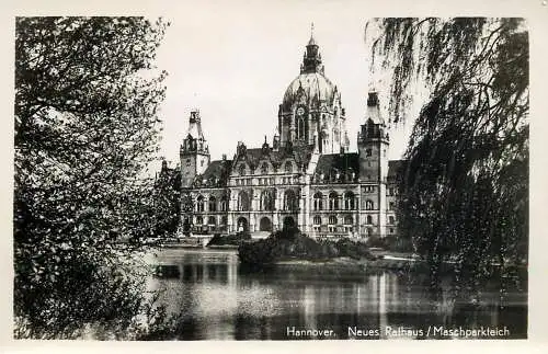 Germany Hannover Maschparkteich Neues Rathaus