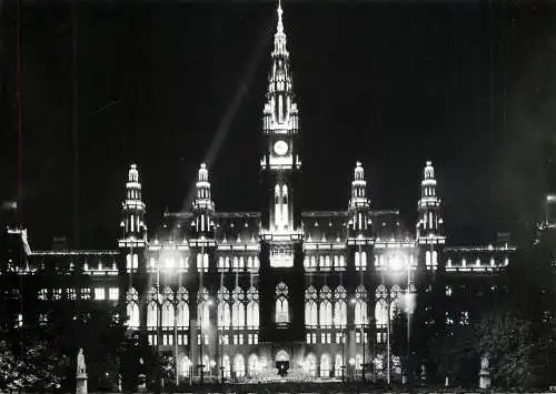 Austria > Vienna city hall