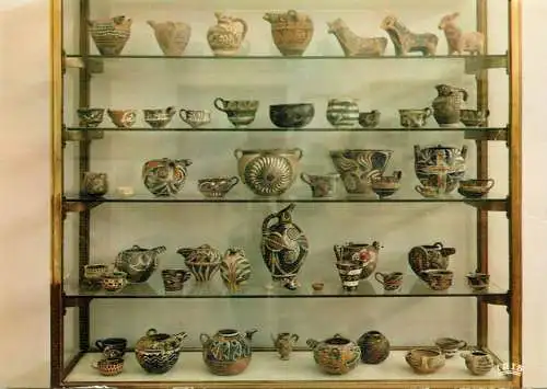 Greece Iraklion Museum "Kamares" style vases
