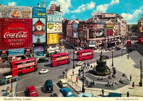 England London Piccadilly Circus cityscape