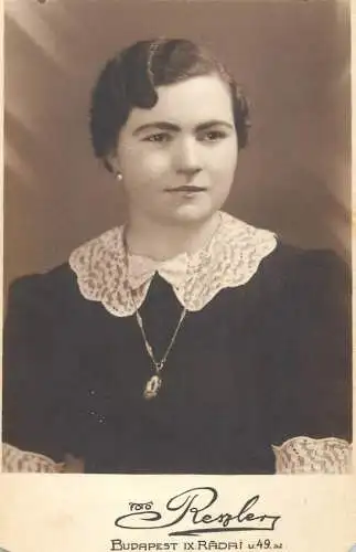 Postcard woman portrait Budapest Radai 1949