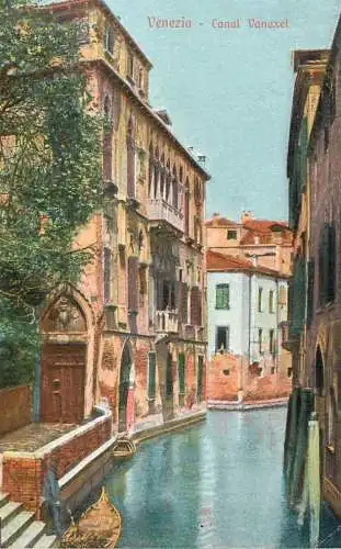 Italy Venice canal Vanaxel