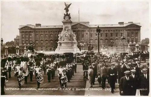 England London Buckingham Palace, Queen Victoria Memorial & Guards ceremonial parade