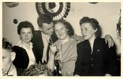 Party snapshot photo postcard social history Allemagne Foto-AK