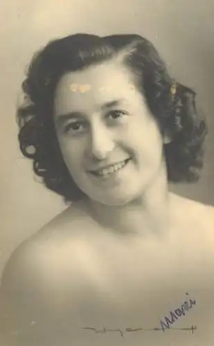 Woman portrait souvenir photo postcard
