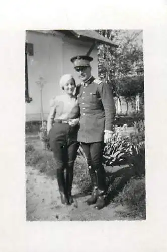 Photo 6 x 9 cm Romania military couple