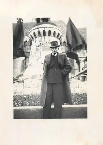 Photo 6 x 9 cm Romania social history Cluj instant photography