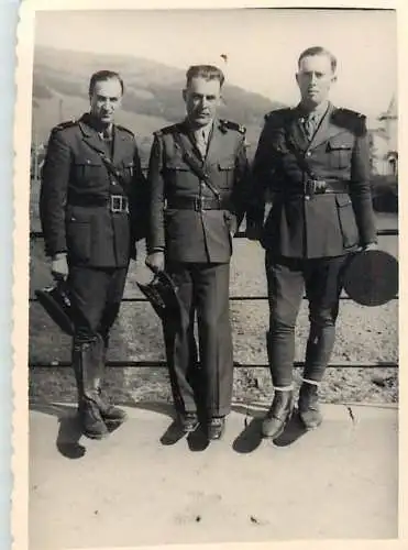 Photo 6 x 9 cm Romania army military uniforms