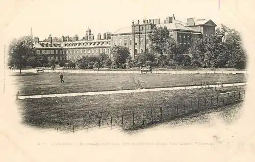 England London Kensingron Palace black and white picture