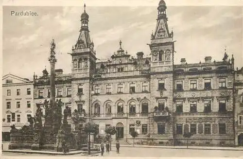 Postcard Czech Republic Pardubice city hall and monument