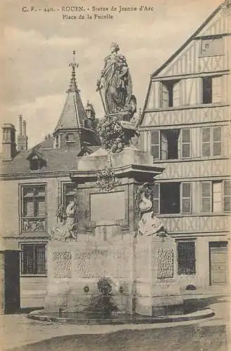 Postcard France Rouen statue de Jeanne d'Arc