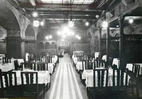 Postcard Hungary Budapest Matthias cellar restaurant