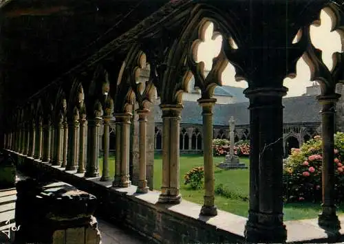 Postcard France Treguier cloitre 1975