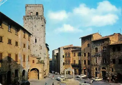 Postcard Italy Siena cistern square