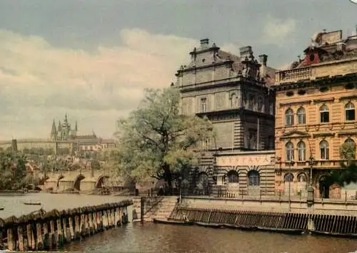 Postcard Czech Republic Prague pohled na Hradcany a Smetanovo museum