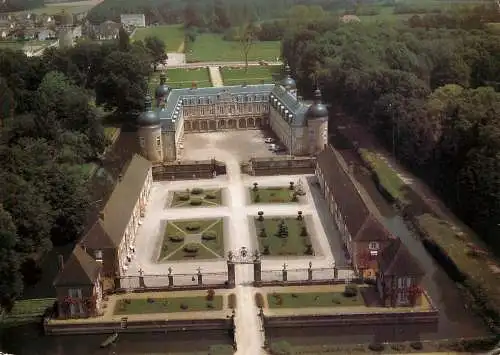 Postcard France Pierre de Bresse chateau de Pierre 1984