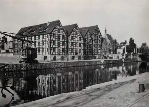 Postcard Poland Bydgoszcz granaries on river Brda