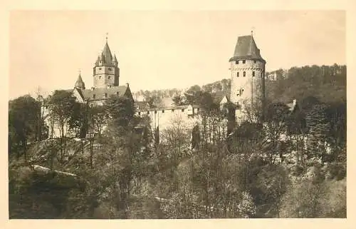 Photo postcard to identify castle chateau