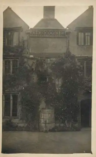 Photo place to identify house British architecture